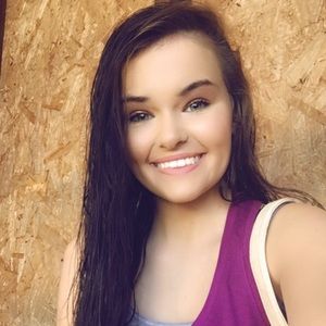 Meet your Posher, Laryn